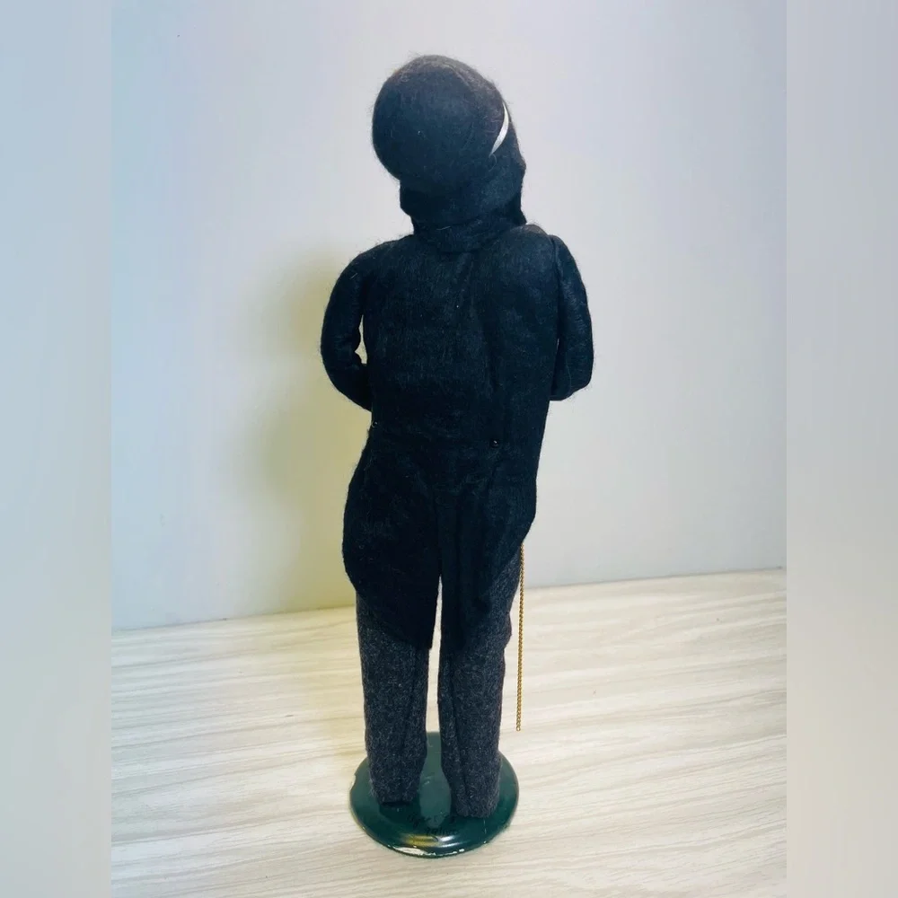Byers Choice 1993 The Caroler With Bell 12.75” Signed Limited 66/100 Vintage